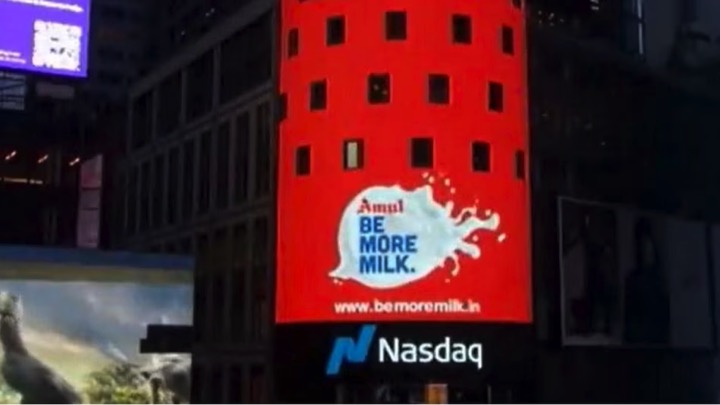 amul campaign in Newyork Times square dairynews7x7